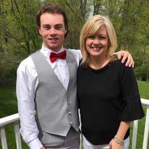 Meet your Posher, Kelley